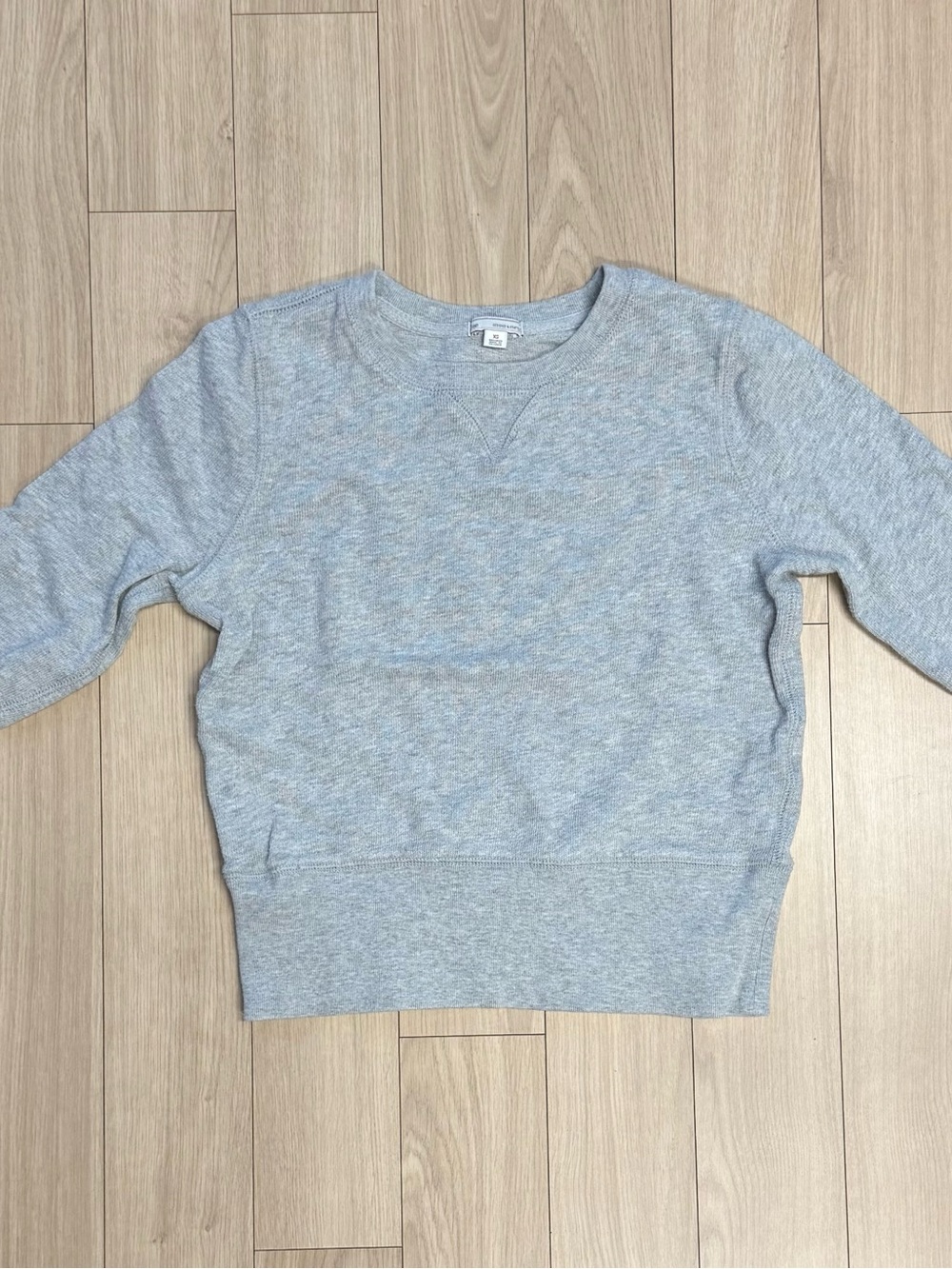 Gap Classic Crewneck Sweater - Light Gray